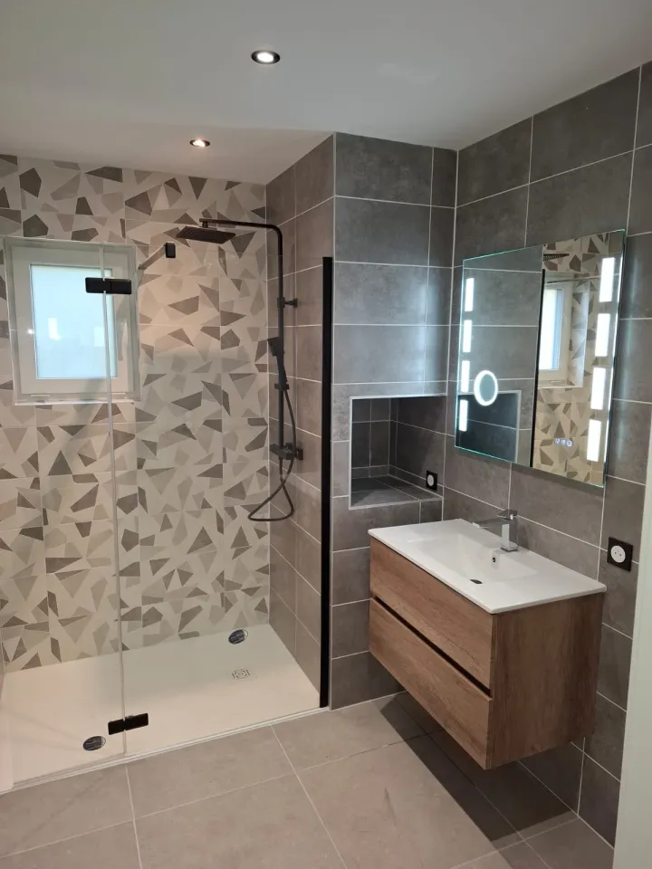 Vous repoussez votre projet de salle de bain depuis des mois ? Voici les 4 raisons qui vous bloquent